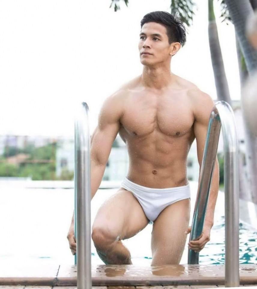 หนุ่มหล่อขึ้นปก 316