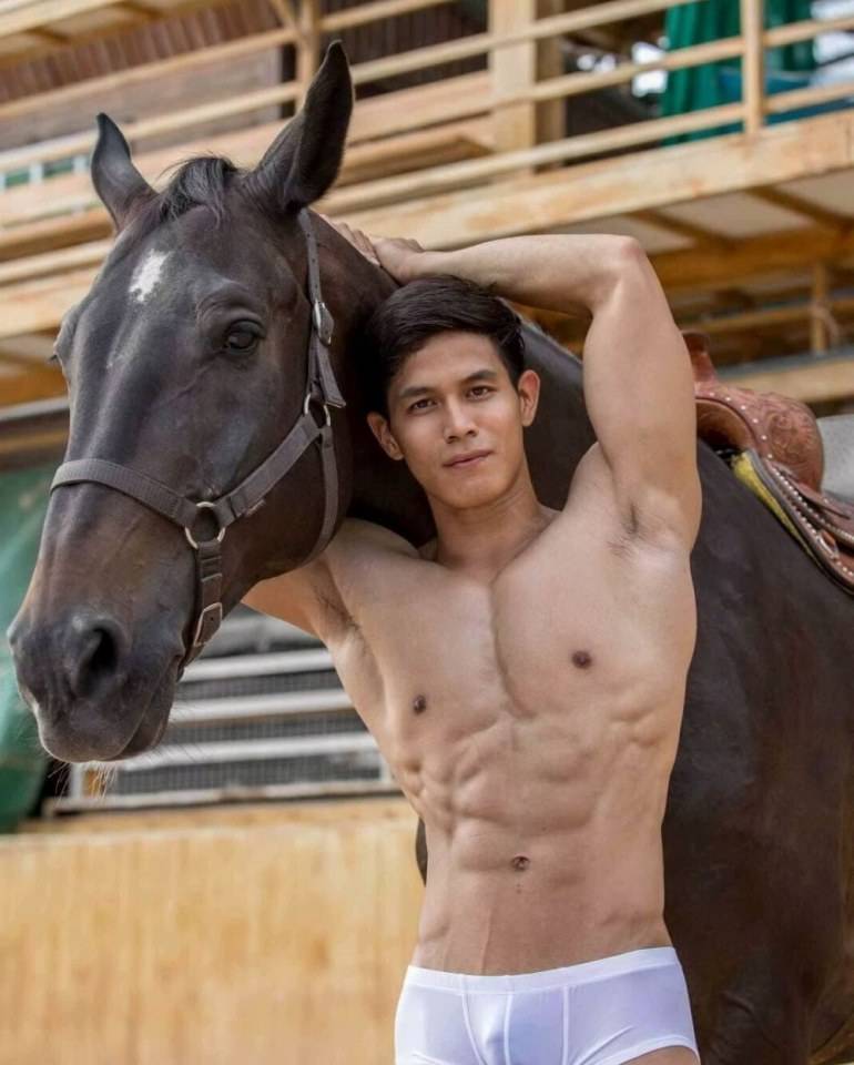 หนุ่มหล่อขึ้นปก 316.1