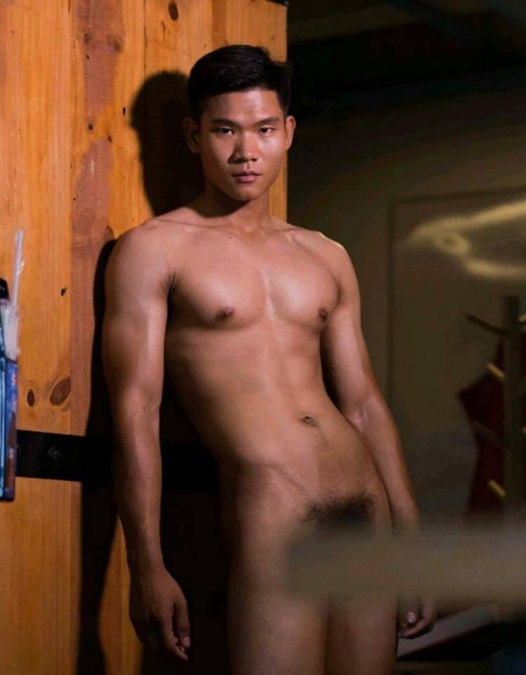 หนุ่มหล่อขึ้นปก 321.1