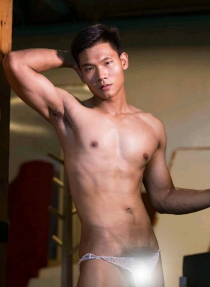 หนุ่มหล่อขึ้นปก 321.1