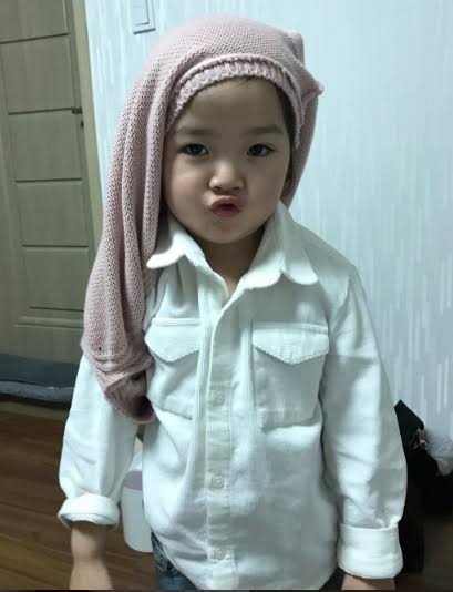 สาวน้อยหน้าทะเล้น ควอน ยูรี เน็ตไอดอลตัวน้อยเกาหลี