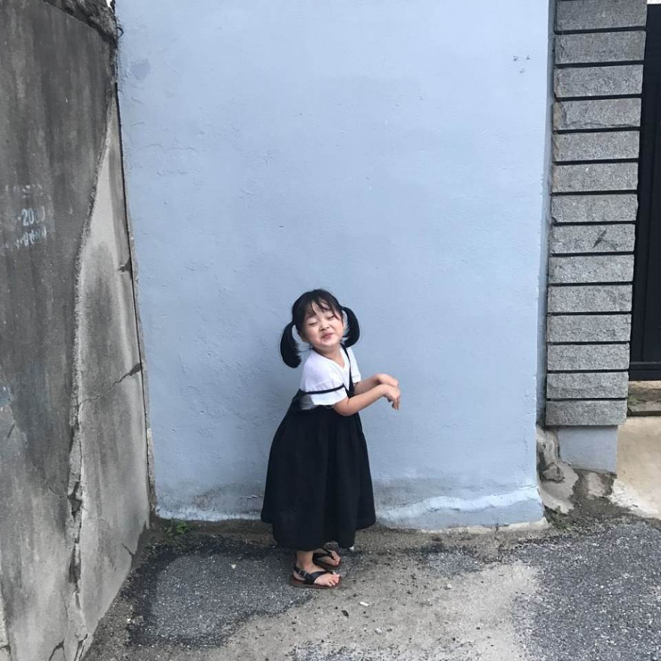 สาวน้อยหน้าทะเล้น ควอน ยูรี เน็ตไอดอลตัวน้อยเกาหลี