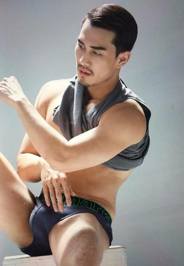 มาเป็นลำ!! ส่อง ดิว เดอะสตาร์ 9 ถ่ายแบบสยิวโชว์ความใหญ่