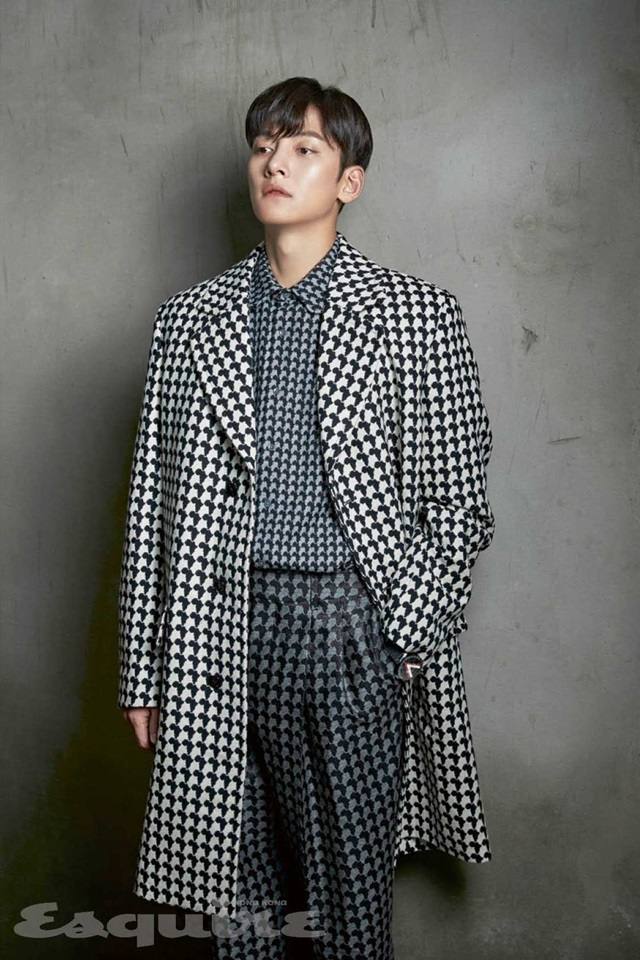 Ji Chang Wook @ Esguire HK September 2019