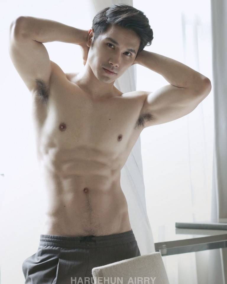 เลียคนแน่น