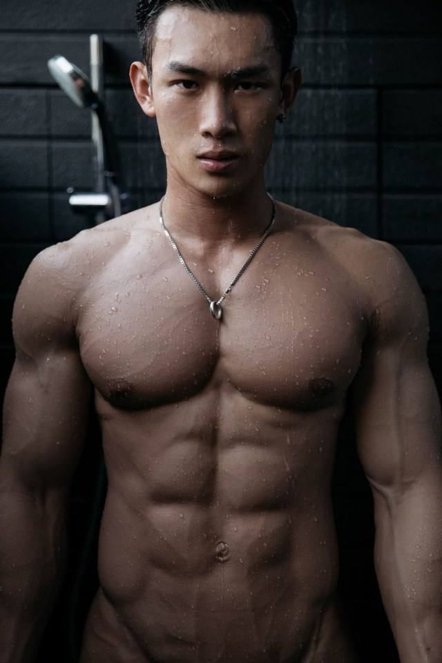 เลียคนแน่น