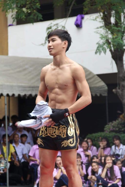 male body 174