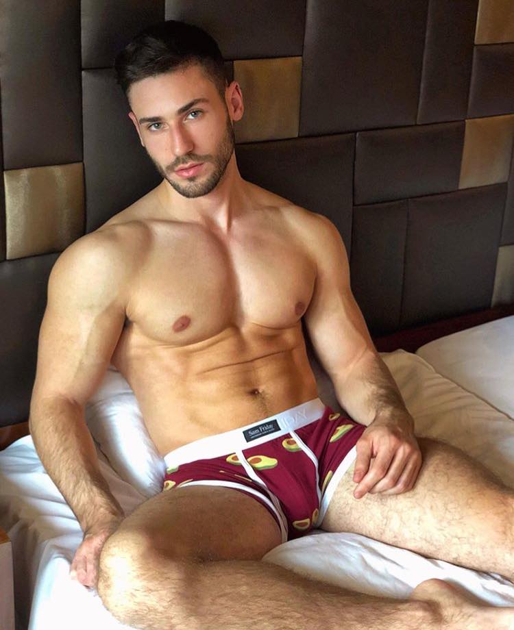 male body 175