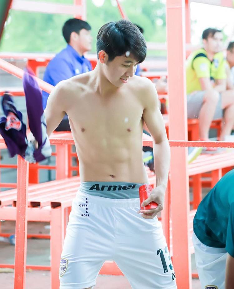 male body 175