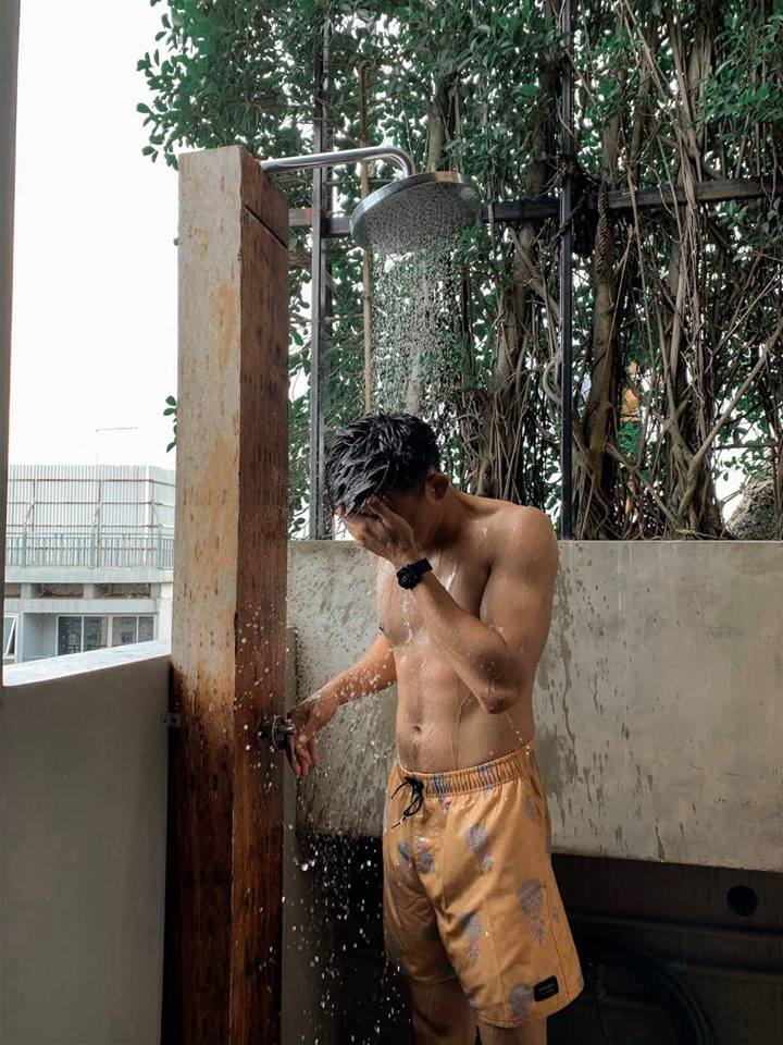 male body 182