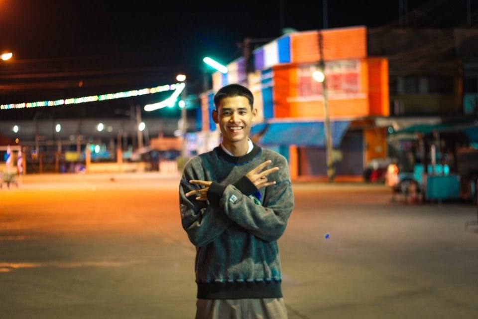 หล่อ9