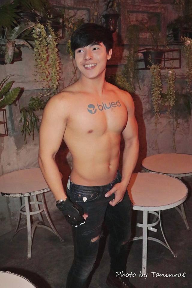 ถอดโชว์ประปราย /8/