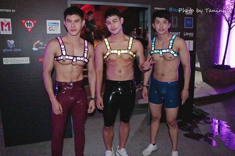 ถอดโชว์ประปราย /8/