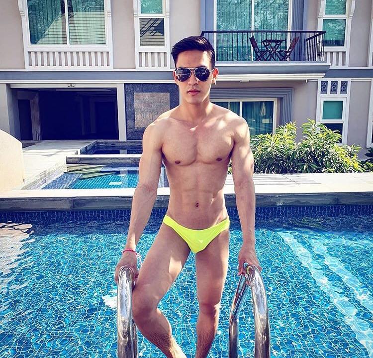 ถอดโชว์ประปราย /16/
