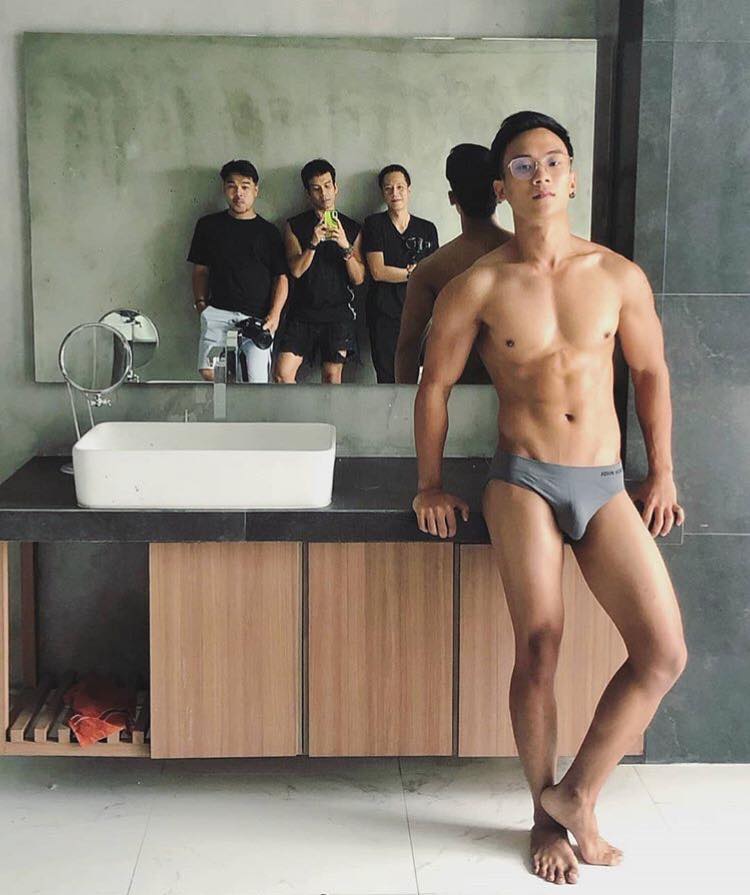 ถอดโชว์ประปราย /16/