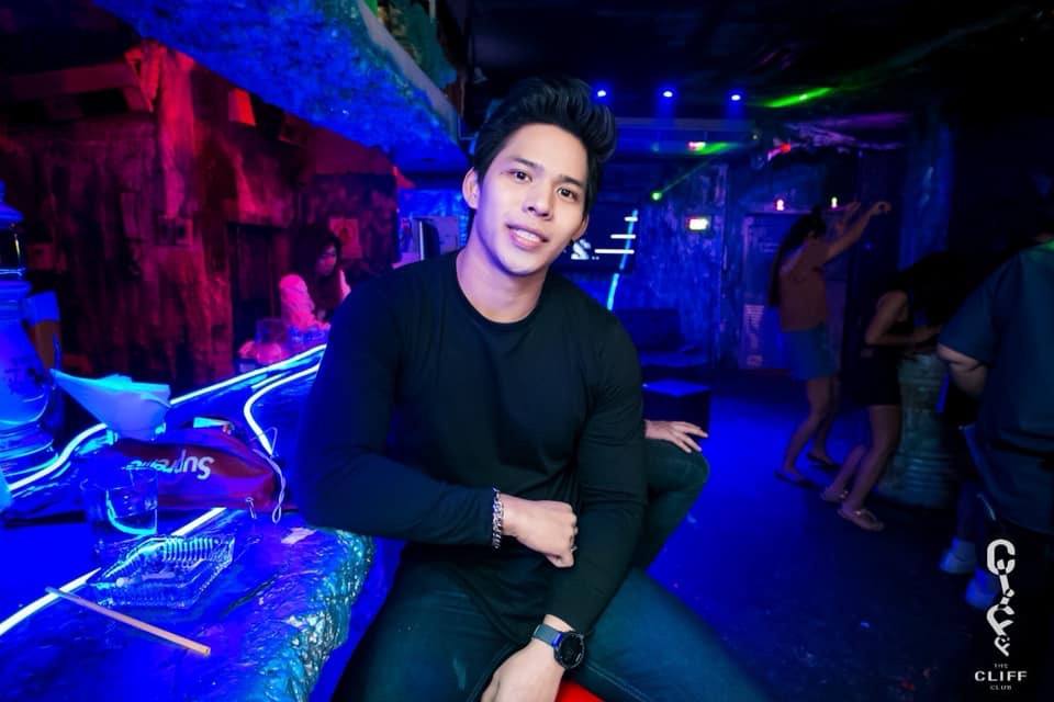 คนหล่อ คนดัง