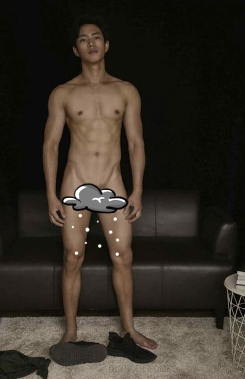 หนุ่มหล่อขึ้นปก 327