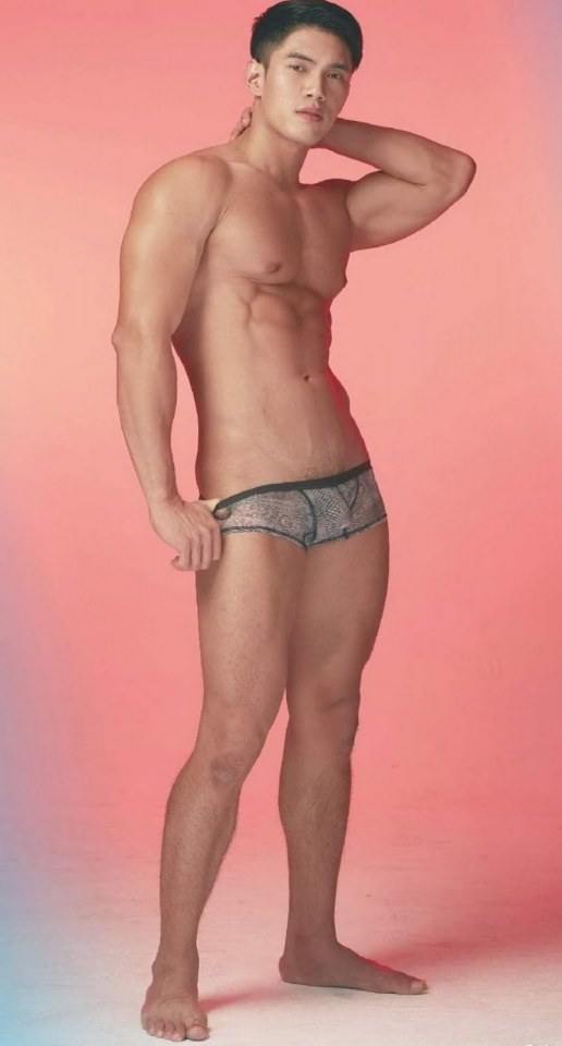 หนุ่มหล่อขึ้นปก 328