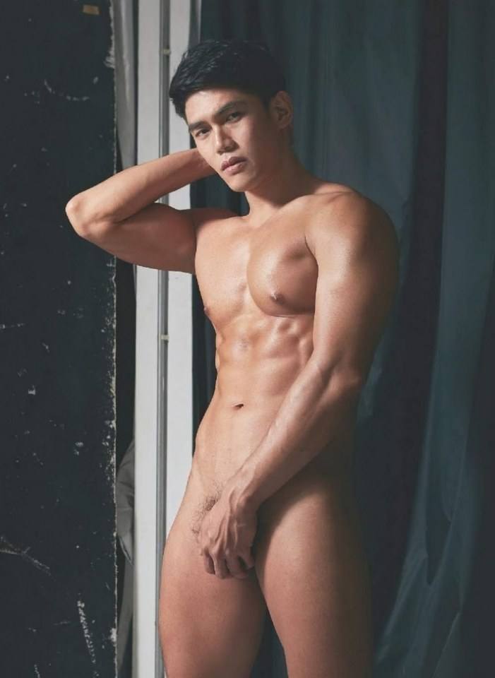 หนุ่มหล่อขึ้นปก 328