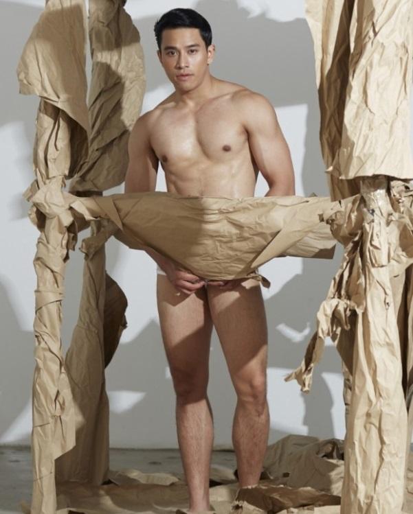 หนุ่มหล่อขึ้นปก 329