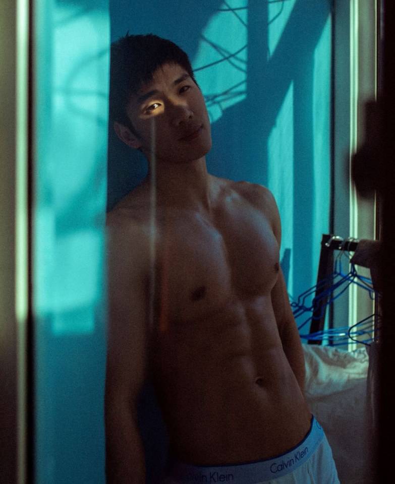 ตี๋หนุ่มเร่าร้อน...