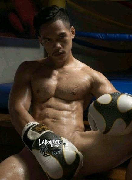 หนุ่มหล่อขึ้นปก 337