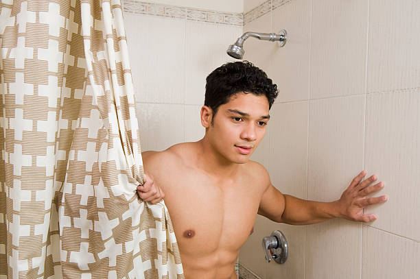 แอบดูนายแบบอาบน้ำ Men in the Bath