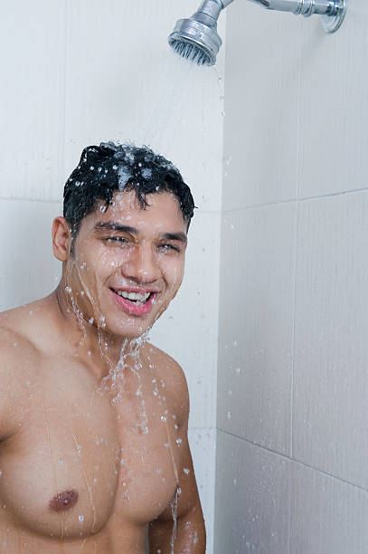 แอบดูนายแบบอาบน้ำ Men in the Bath