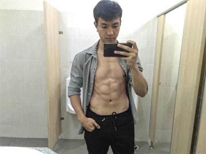 ถ่ายเองกับมือ 113
