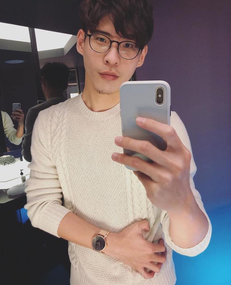 ถ่ายเองกับมือ 114