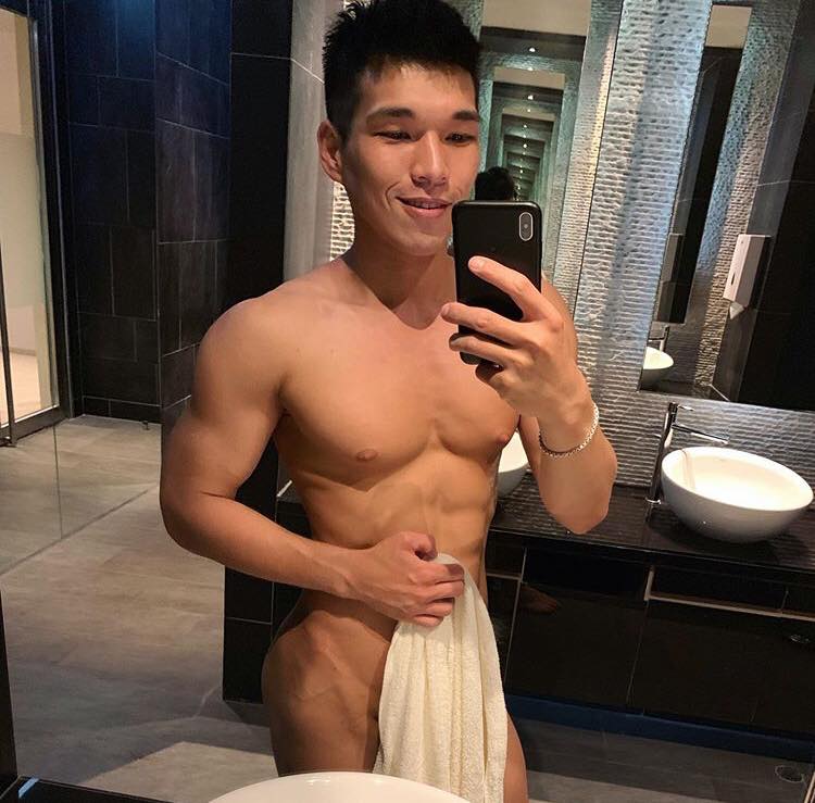 ถ่ายเองกับมือ 114