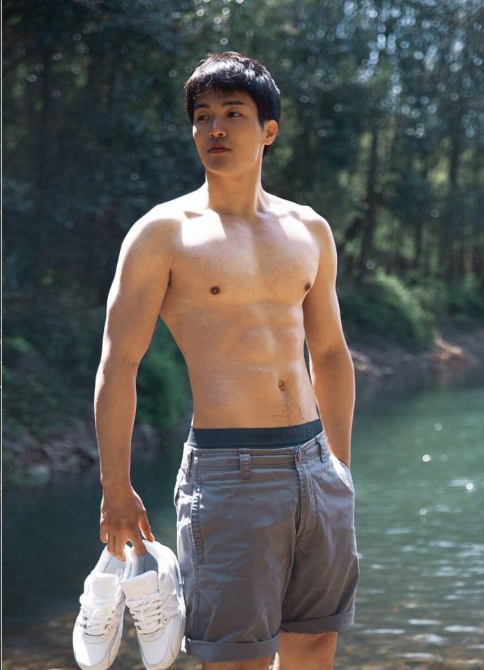 ขาวมาก-ล่ำๆ 2