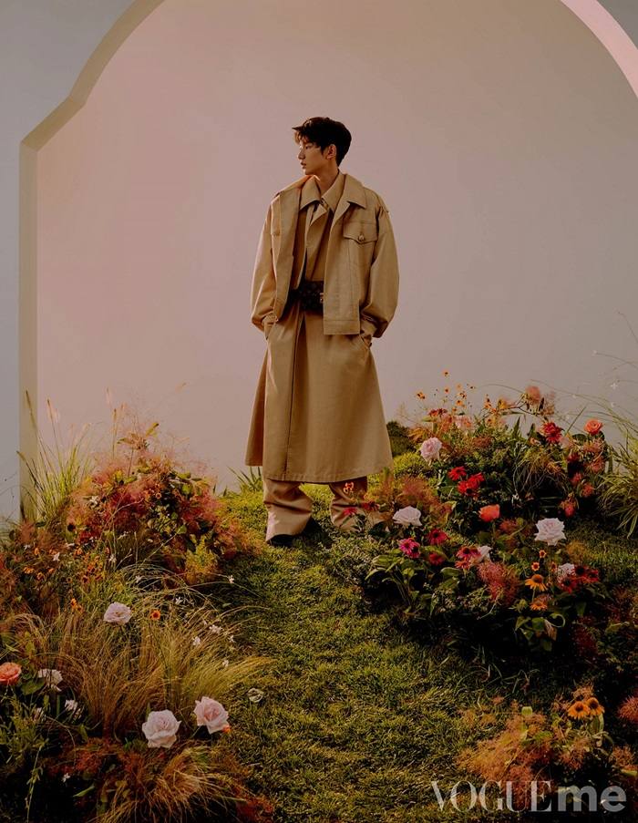 Nana Ouyang & Roy Wang @ VogueMe China October 2019