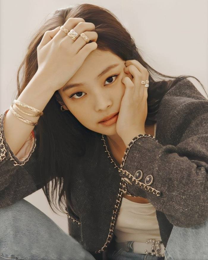 (BLACKPINK) Jennie @ ELLE Korea October 2019
