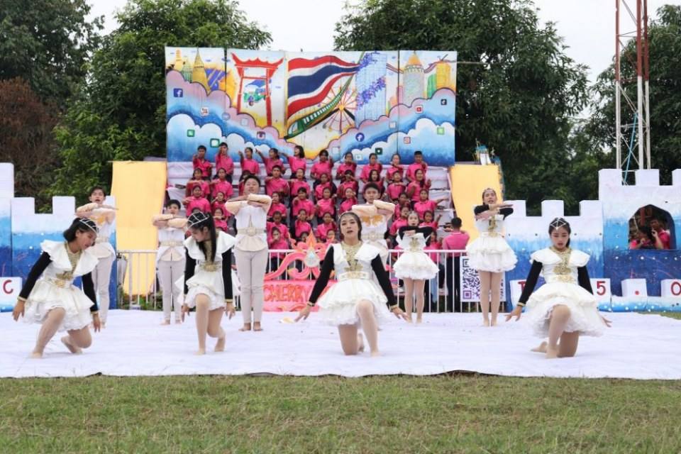 สวยปังอลังเวอร์ มงไม่ลงไม่รู้แล้ว กีฬาสีโรงเรียนแม่ลาววิทยาคม 62 สีชมพู