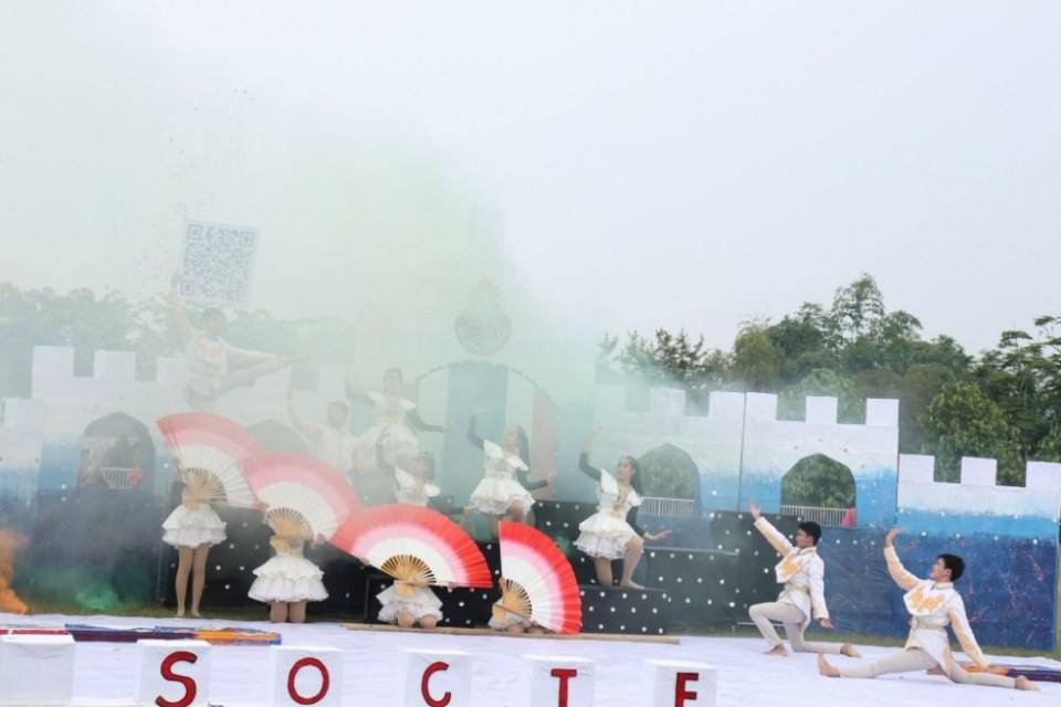 สวยปังอลังเวอร์ มงไม่ลงไม่รู้แล้ว กีฬาสีโรงเรียนแม่ลาววิทยาคม 62 สีชมพู