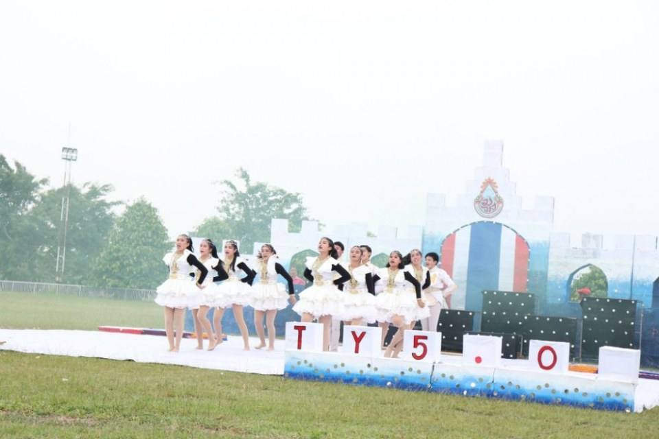 สวยปังอลังเวอร์ มงไม่ลงไม่รู้แล้ว กีฬาสีโรงเรียนแม่ลาววิทยาคม 62 สีชมพู