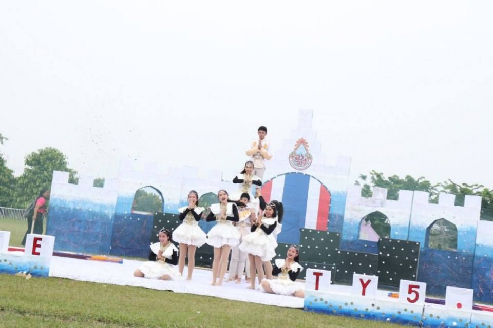 สวยปังอลังเวอร์ มงไม่ลงไม่รู้แล้ว กีฬาสีโรงเรียนแม่ลาววิทยาคม 62 สีชมพู