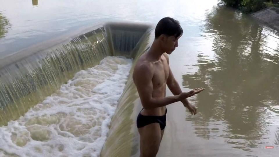 ดีต่อใจ#878โดดน้ำกับน้องเดล