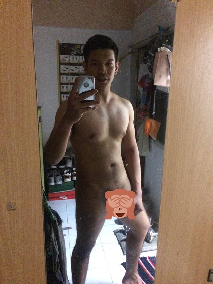 ถ่ายเองกับมือ 122