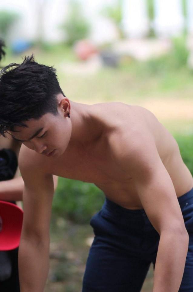 ทำอะไรกัน