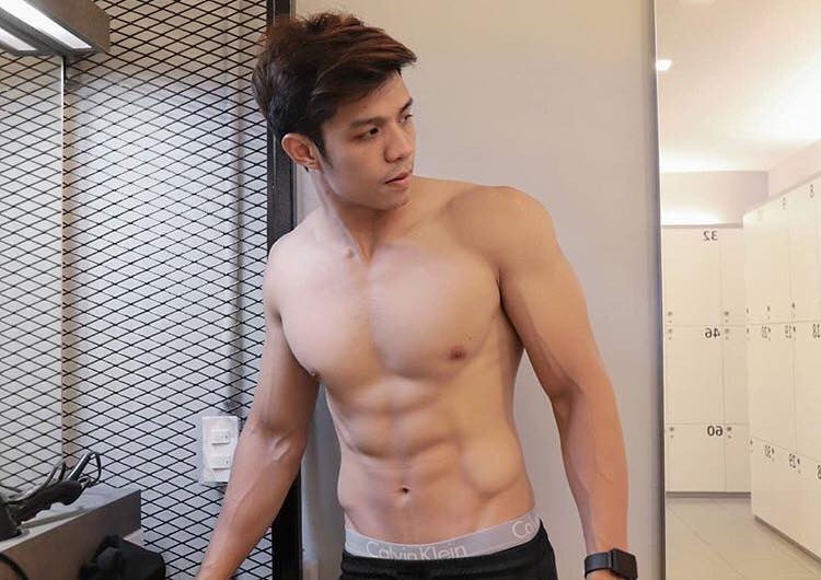 เพ้อถึงเขากอดร่างเธอ #527096