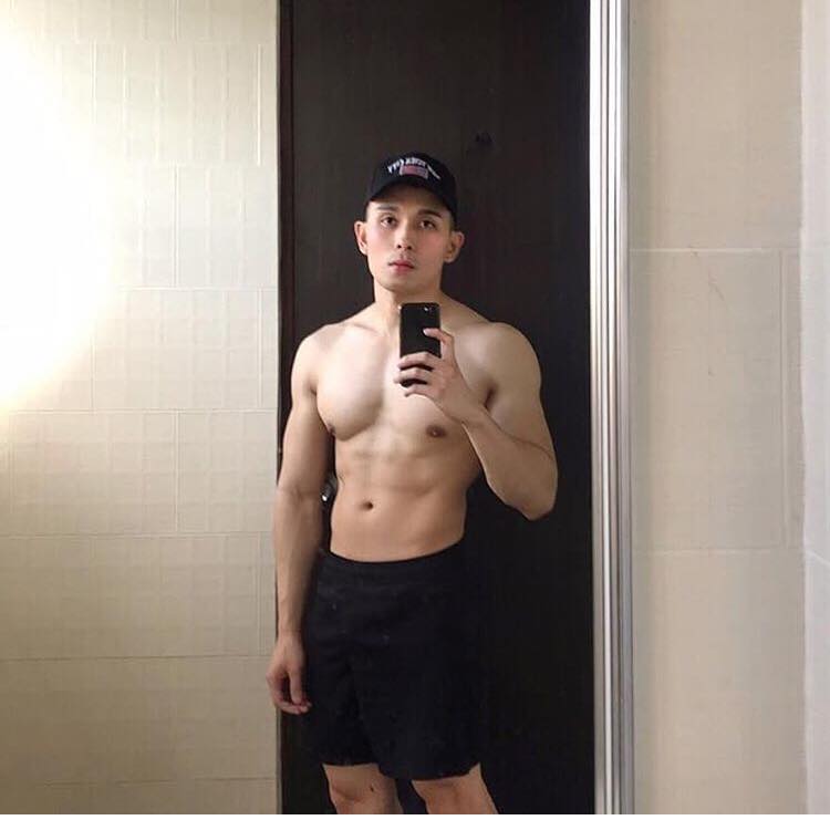 ลืมตาอ้าปาก #9699C4