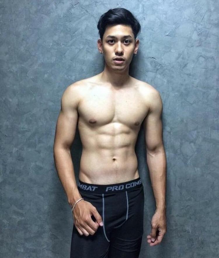 ถอดโชว์เรือนร่าง 2566