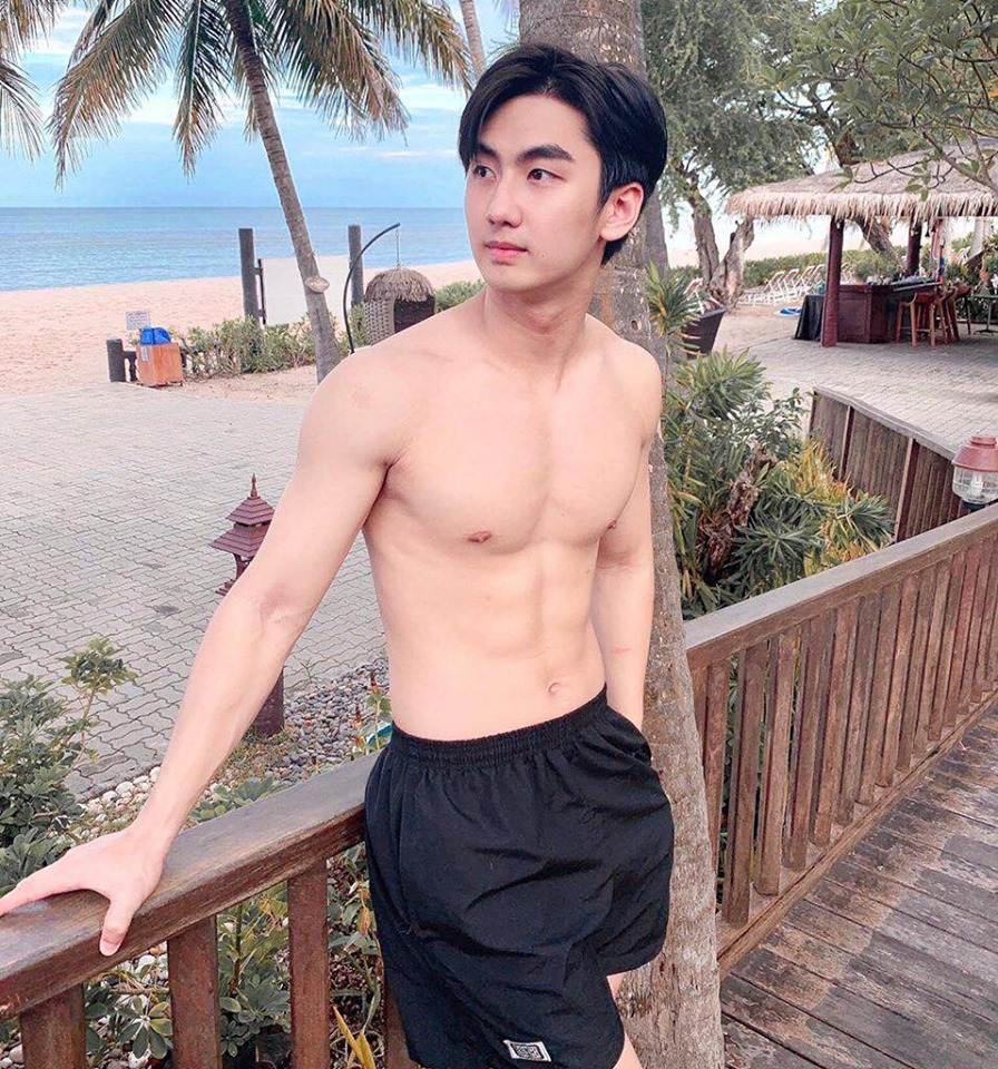 ถอดโชว์เรือนร่าง 2566