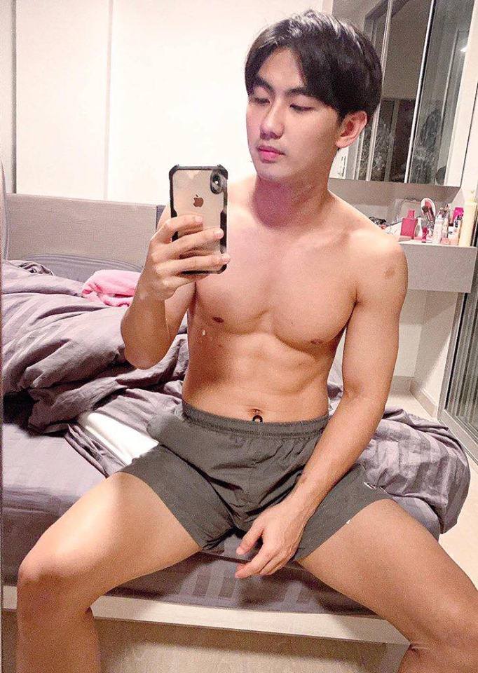 ถอดโชว์เรือนร่าง 2566