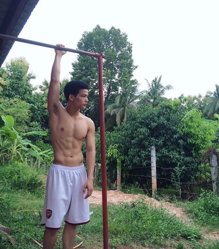 ถอดโชว์เรือนร่าง 2568