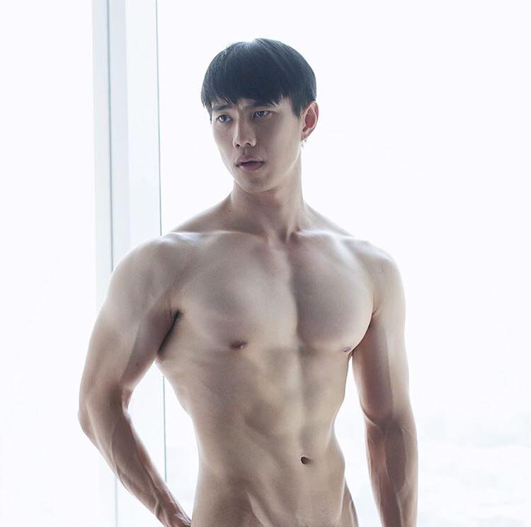 ถอดโชว์เรือนร่าง 2569