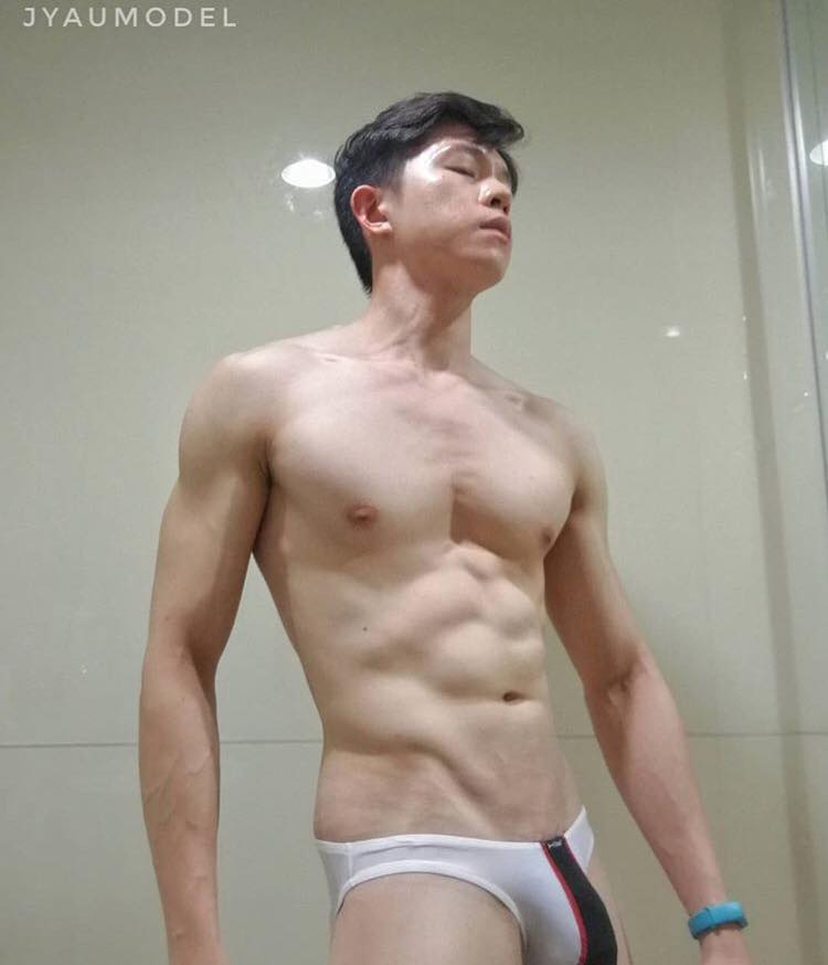 ถอดโชว์เรือนร่าง 2570