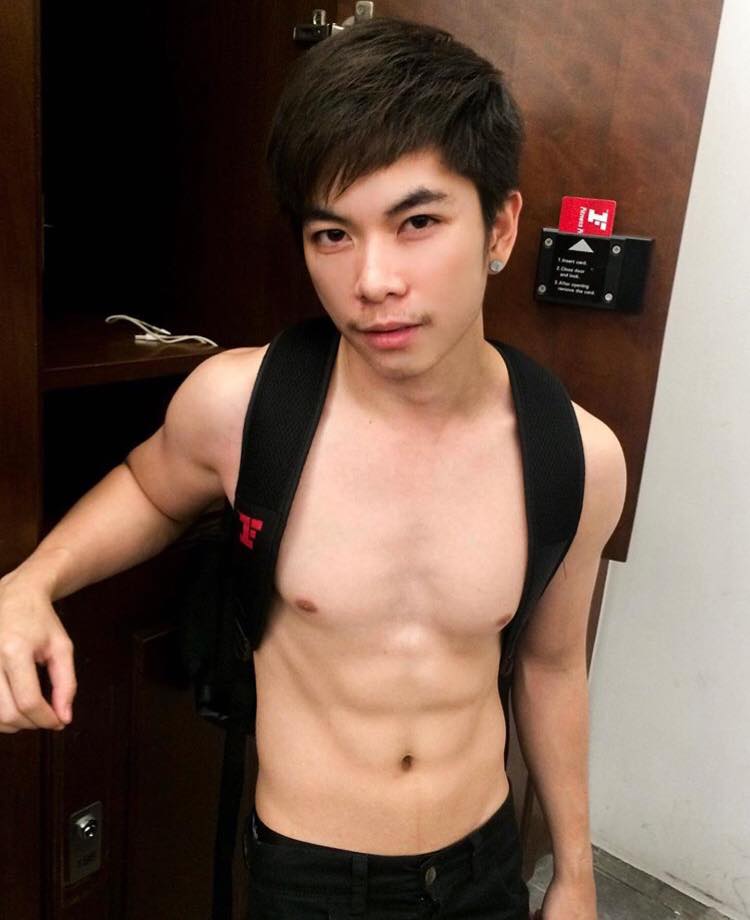 ถอดโชว์เรือนร่าง 2570